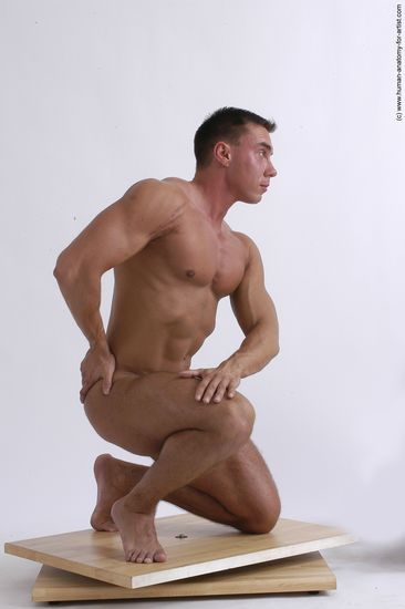 Nude Man White Kneeling poses - ALL Muscular Short Brown Kneeling poses - on one knee Realistic