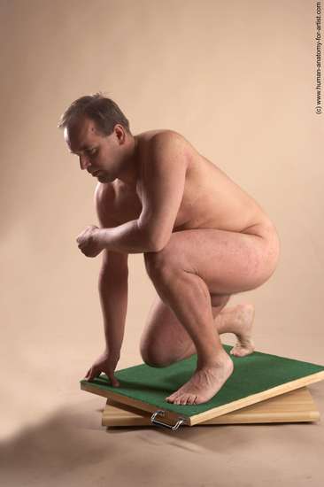 Nude Man White Kneeling poses - ALL Average Short Brown Kneeling poses - on one knee Realistic