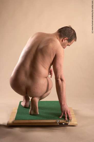 Nude Man White Kneeling poses - ALL Average Short Brown Kneeling poses - on one knee Realistic