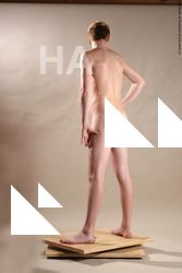 alexandr standing 20