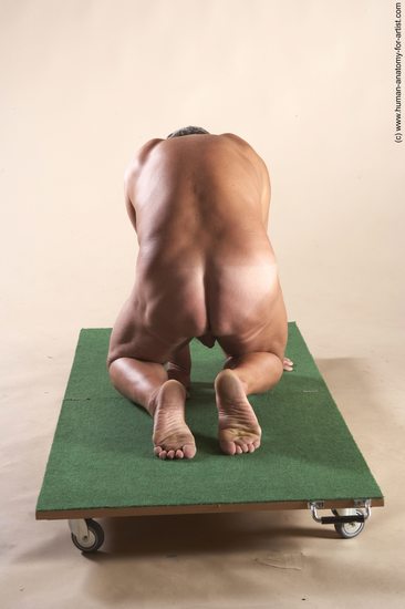 Nude Man White Kneeling poses - ALL Slim Short Grey Kneeling poses - on one knee Realistic