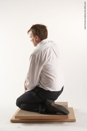 Casual Man White Sitting poses - simple Average Short Brown Sitting poses - ALL Academic