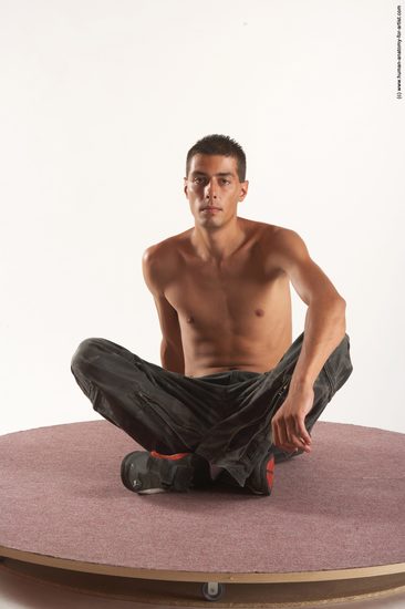 Casual Man White Kneeling poses - ALL Slim Short Brown Kneeling poses - on one knee Academic