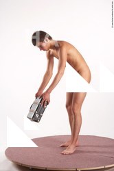 emanuell standing 05