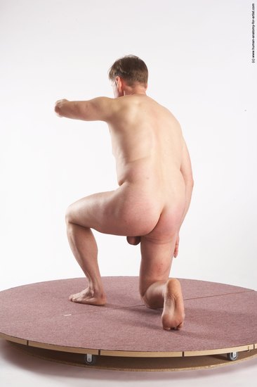 Nude Man White Kneeling poses - ALL Average Short Grey Kneeling poses - on one knee Realistic