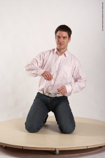 Casual Man White Kneeling poses - ALL Average Short Brown Academic