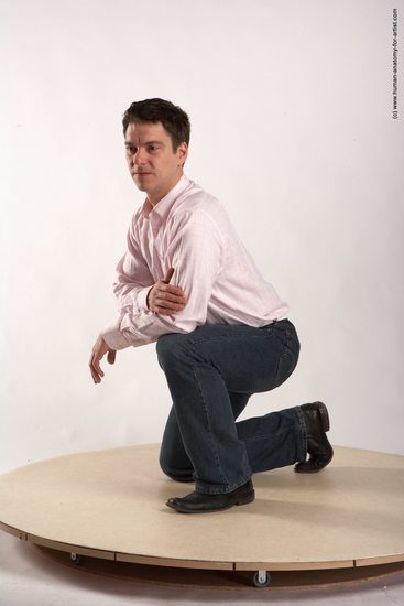 Casual Man White Kneeling poses - ALL Average Short Brown Kneeling poses - on one knee Academic