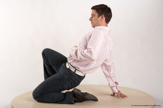 Casual Man White Kneeling poses - ALL Average Short Brown Kneeling poses - on one knee Academic