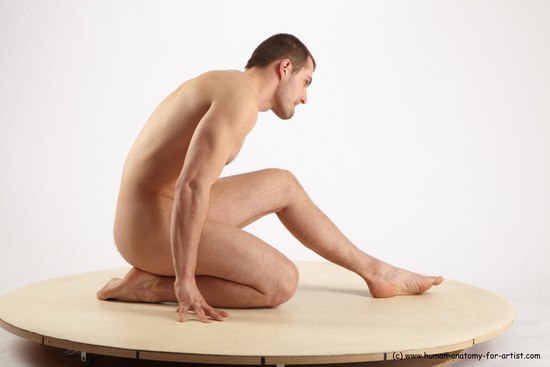 Nude Man White Kneeling poses - ALL Slim Short Brown Kneeling poses - on one knee Realistic