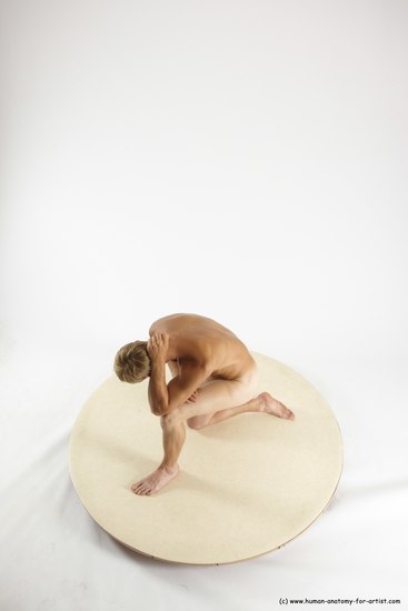 Nude Man White Kneeling poses - ALL Athletic Short Brown Kneeling poses - on one knee Multi angles poses Realistic