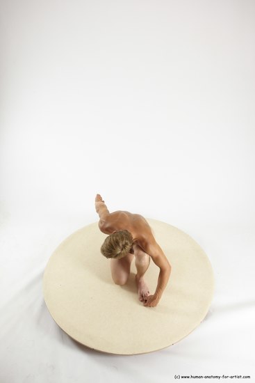 Nude Man White Kneeling poses - ALL Athletic Short Brown Kneeling poses - on one knee Multi angles poses Realistic