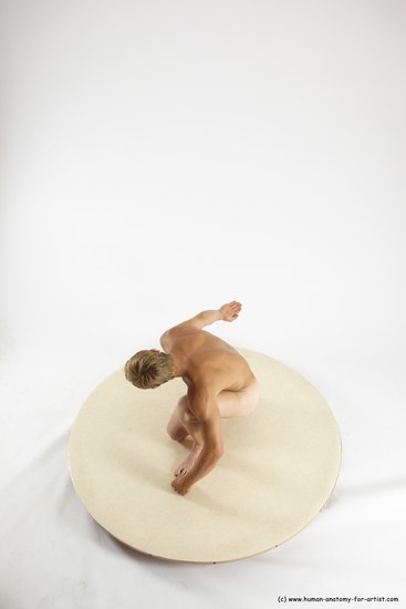 Nude Man White Kneeling poses - ALL Athletic Short Brown Kneeling poses - on one knee Multi angles poses Realistic