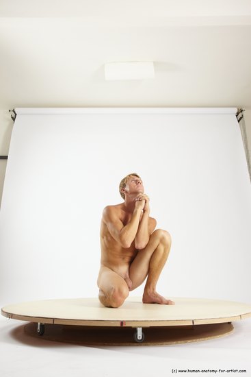 Nude Man White Kneeling poses - ALL Athletic Short Blond Kneeling poses - on one knee Multi angles poses Realistic