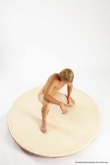 Nude Man White Kneeling poses - ALL Athletic Short Blond Kneeling poses - on one knee Multi angles poses Realistic