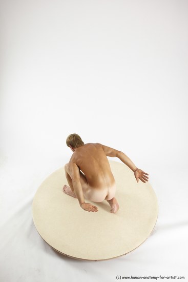 Nude Man White Kneeling poses - ALL Athletic Short Brown Kneeling poses - on one knee Multi angles poses Realistic