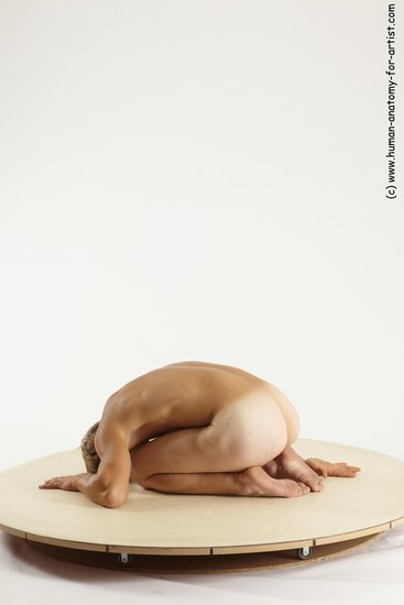 Nude Man White Kneeling poses - ALL Athletic Short Brown Kneeling poses - on both knees Multi angles poses Realistic