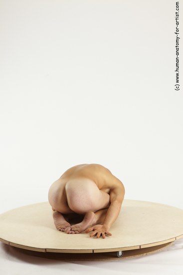 Nude Man White Kneeling poses - ALL Athletic Short Brown Kneeling poses - on both knees Multi angles poses Realistic