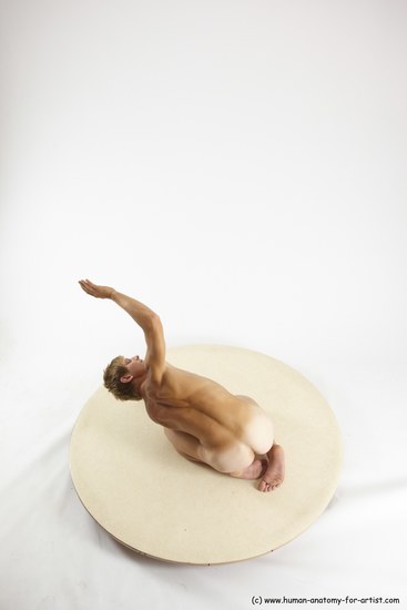 Nude Man White Kneeling poses - ALL Athletic Short Brown Kneeling poses - on both knees Multi angles poses Realistic