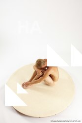 alexandr sitting 01a