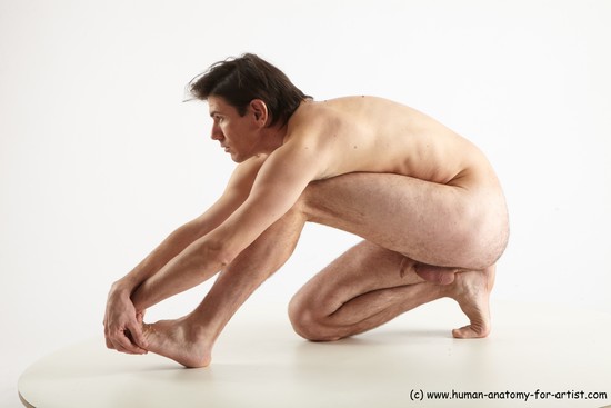 Nude Man White Kneeling poses - ALL Slim Short Brown Kneeling poses - on one knee Realistic