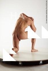 reference of kneeling bystrik 22