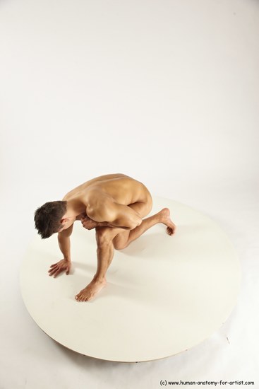 Nude Man White Kneeling poses - ALL Muscular Short Brown Kneeling poses - on one knee Multi angles poses Realistic