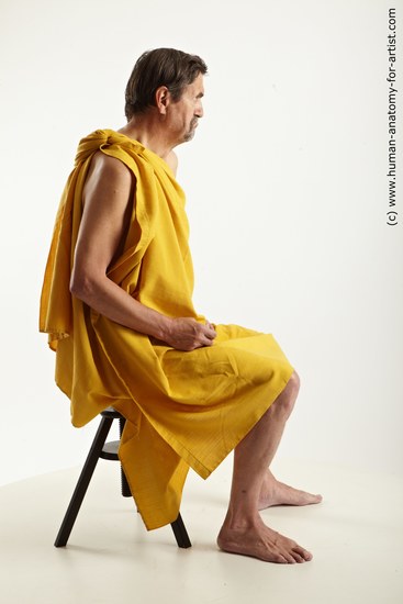 Drape Daily activities Man White Sitting poses - simple Average Short Brown Sitting poses - ALL Academic