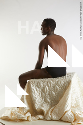 sitting reference kavan 02