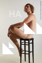 sitting reference arvid 03