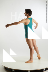 standing reference jorge 04