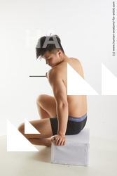 sitting reference yoshinaga kuri 03