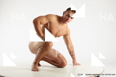 kneeling reference sergej 08