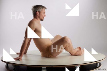 sitting reference chase 06