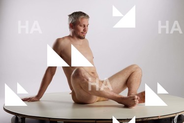 sitting reference chase 07