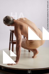 kneeling reference chase 05