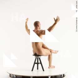 sitting reference bystrik 06