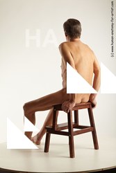 sitting reference wendell 04