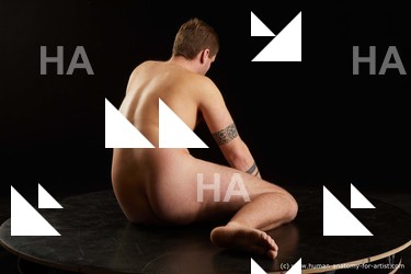 sitting reference albin 05