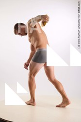 standing reference piero 02