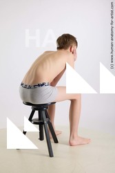 sitting reference archie 06