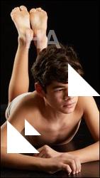 Laying reference poses Duke