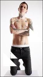 Kneeling reference poses Dio