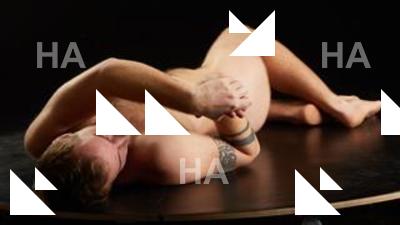 Laying reference poses Albin