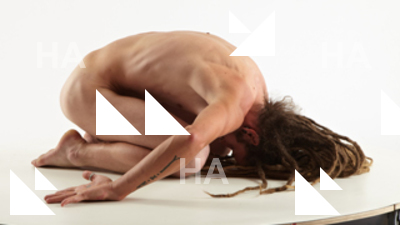 Kneeling reference poses Vavrinec