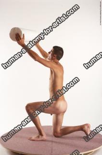 patrik kneeling 11