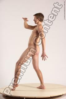 alexandr standing 40b