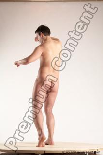 severin standing 07c