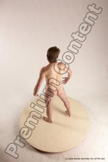 mikulas standing 55a