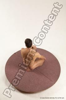 ambroz kneeling 06a