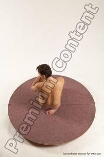 ambroz kneeling 04a